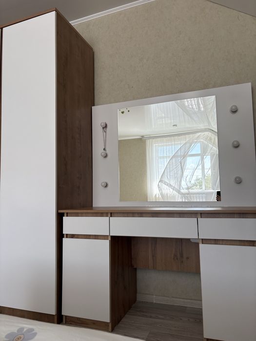 Туалетный столик