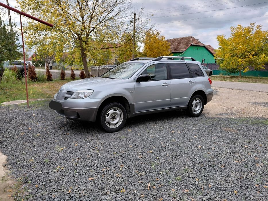 Mitsubishi Outlander 2005