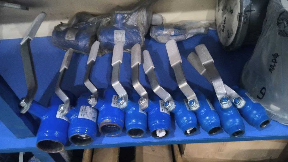 Стальные шаровые краны резьбовые