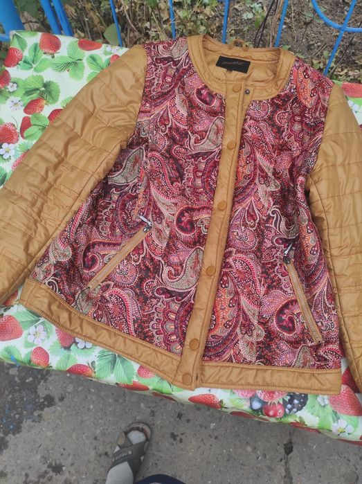 Куртка легкая размер 50-52