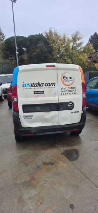 Опел Комбо / Opel Combo 1.6 CDTI 2016 г. 263А8000 – само на части