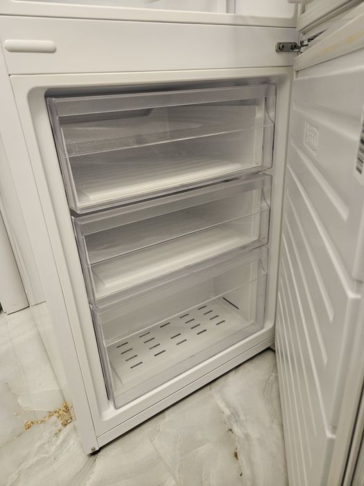 Combina frigorifica Heinner