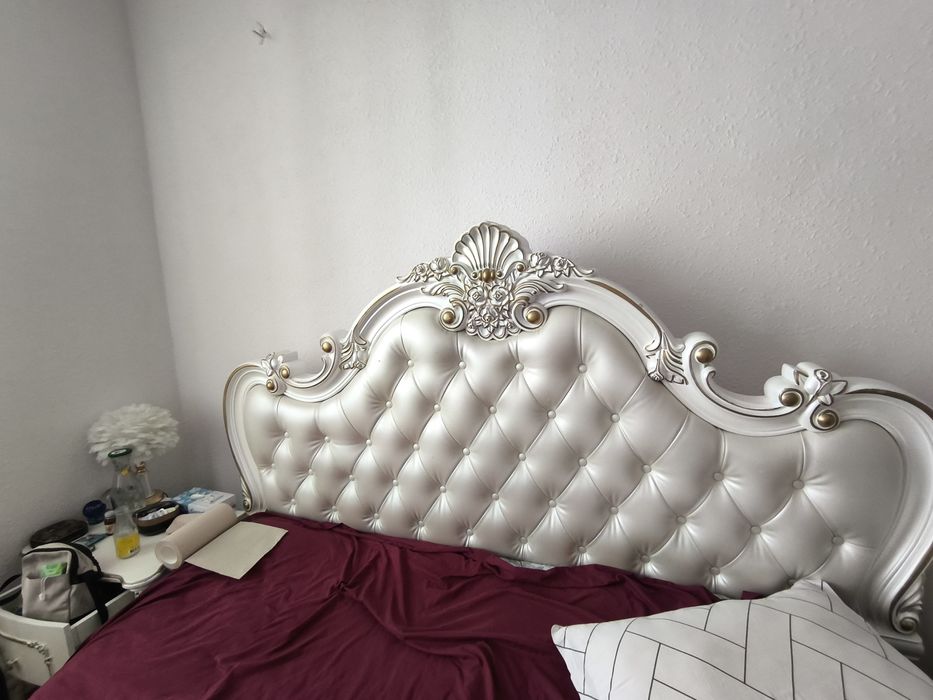 Продам комплект спальной мебели в хорошем состоянии