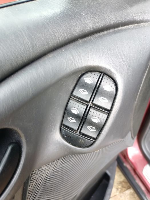 Vând pt câmp preț 250 e