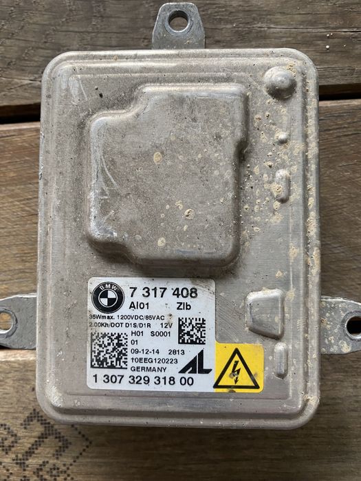 Unitate de control faruri xenon originala Bmw X4.Preț 150 euro.