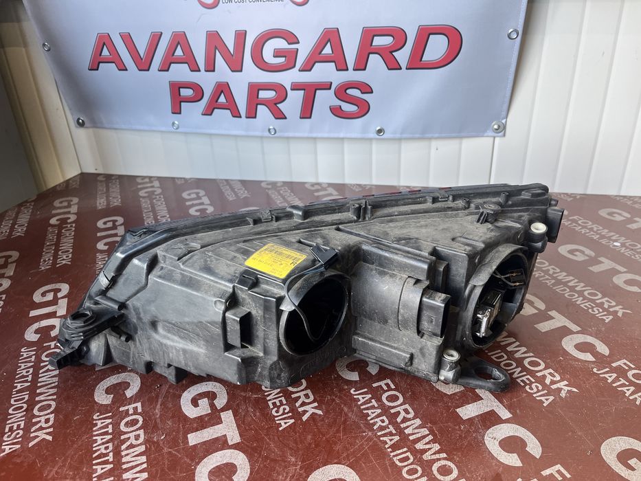 Фар Skoda Octavia 2017-Ляв