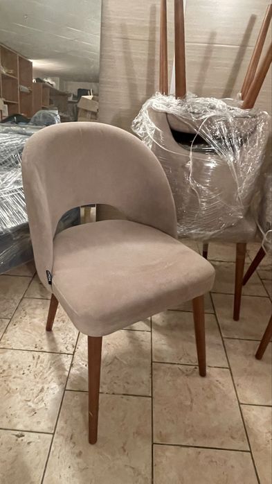 Продам срочно стулья