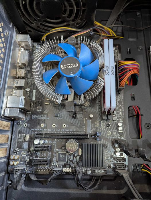 Комплект Ryzen 3 2200G + A320