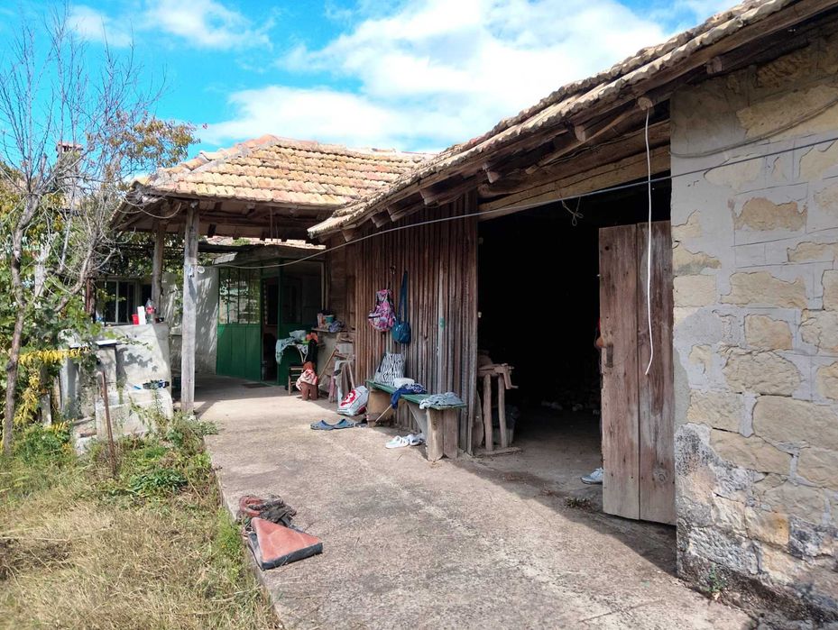 Продава се Къща в с. Брестак, Област Варна - 100 кв.м за 250 €/кв.м - Снимка #5