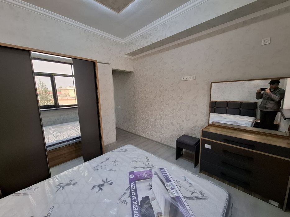 Продам квартиру новостройка на 1 ом этаже 55 кв 2 х комнатная