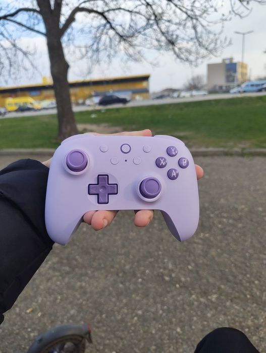 Жичен контролер 8BitDo с Hall Effect