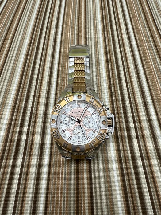 Продам часы Jacque Lemans 1-1377 в идеальном состоянии