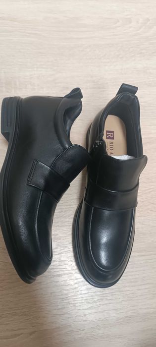 Жкнская ботинка из натуральной кожи