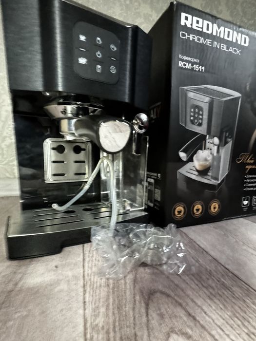 Кофеварка новая