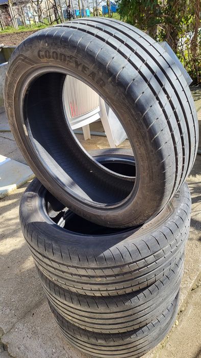 Продавам GOOD YEAR EAGLE F1,225/45/17