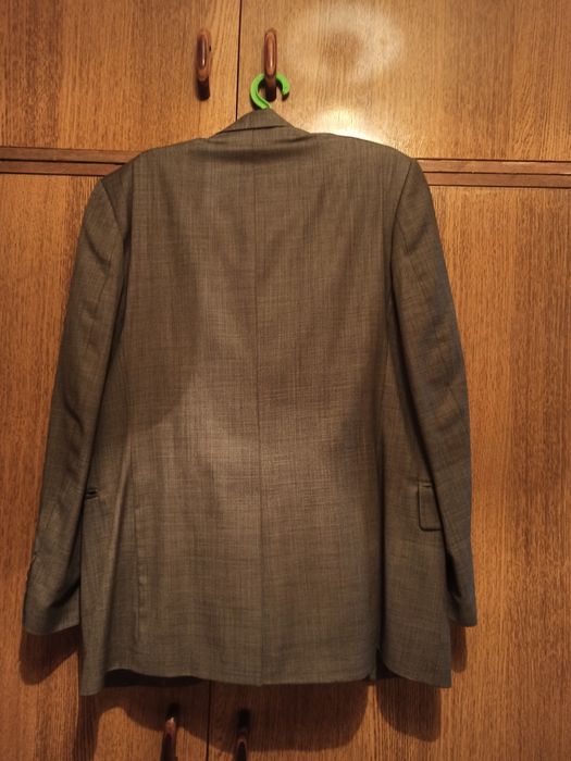 Продаётся мужской костюм французский