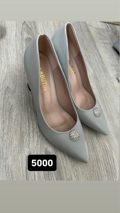 Туфли кроссовки сапоги