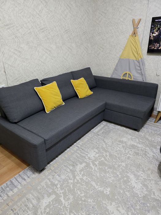 Угловой диван от IKEA