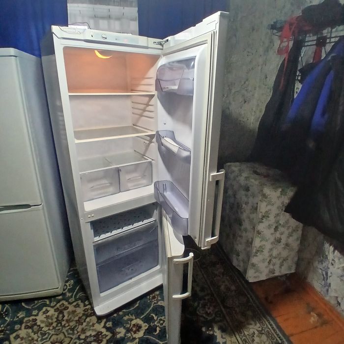 Холодильник Бирюса 1,70 м