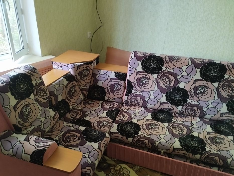 Продам угловой диван в хорошем состоянии