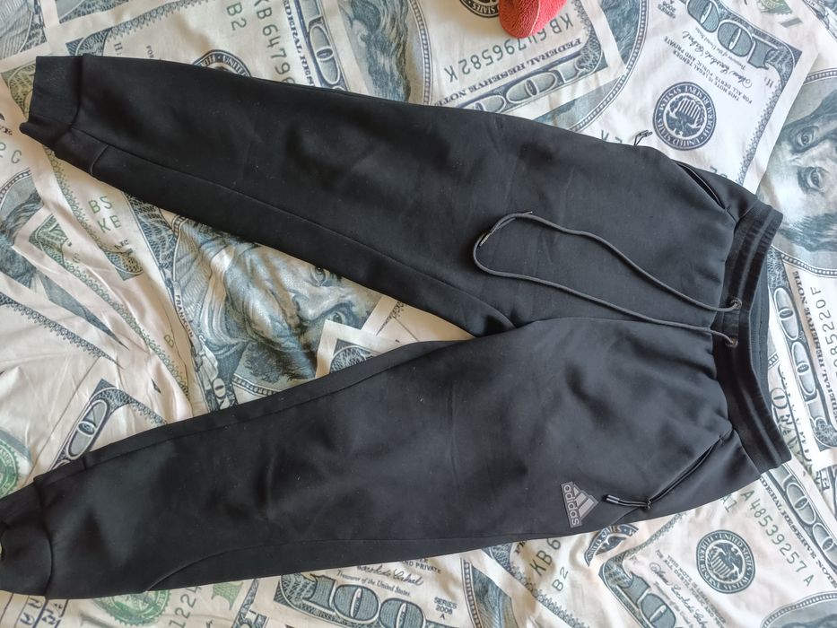Оригинальные штаны adidas