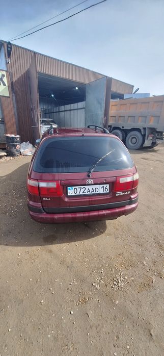 Продам тойота карина е универсал