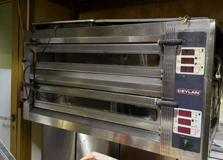 Профисионална фурна за пици