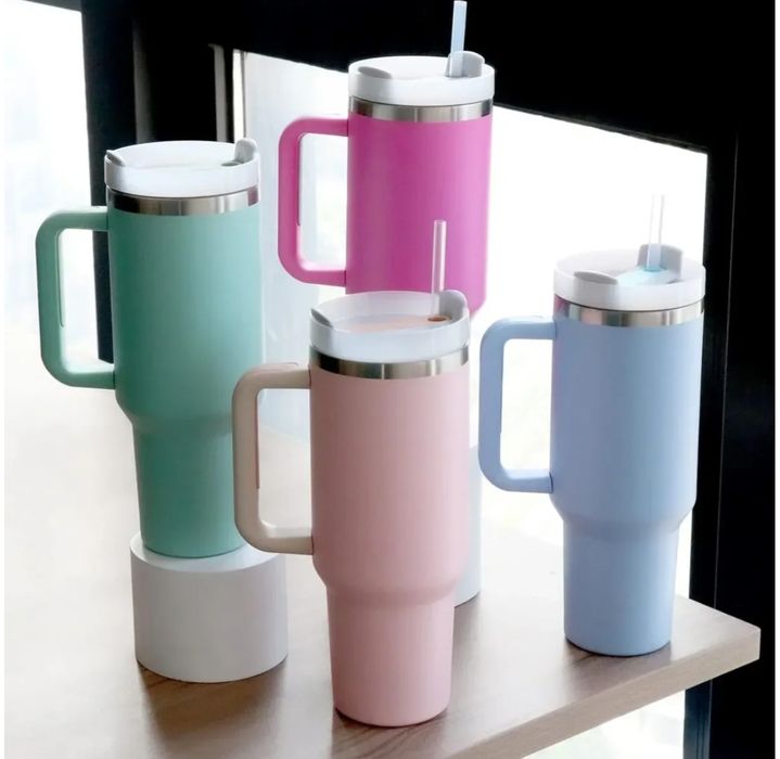 Cana Termos 1.2L cu Mâner și Pai - Păstrează Băuturile Reci sau Calde