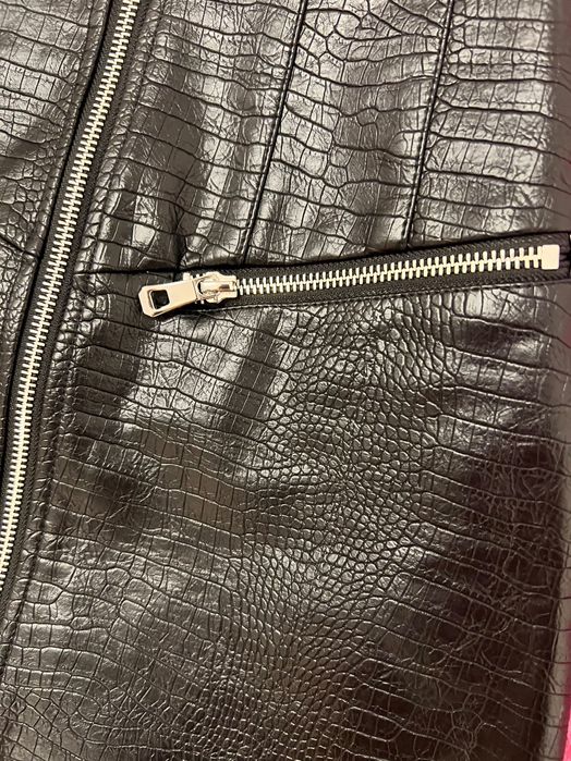 Черна кожена пола