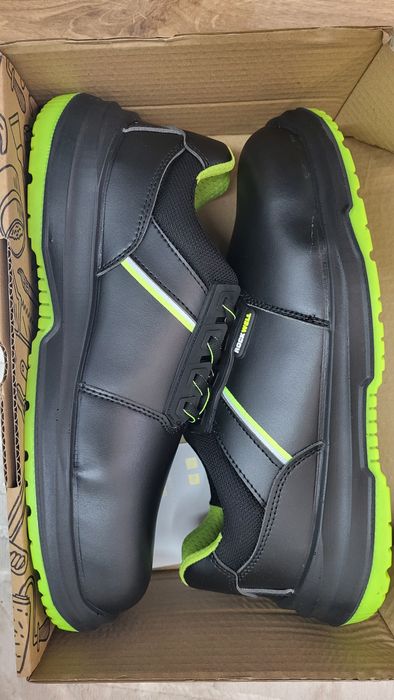 Чисто нови защитни обувки ROCKWELL ARGON – №43 (EU)