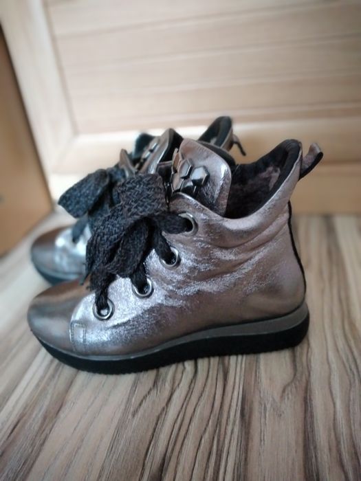 Продам  обувь!!!