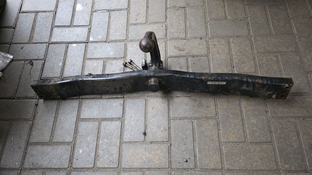 Фаркоп на Мерседес w210