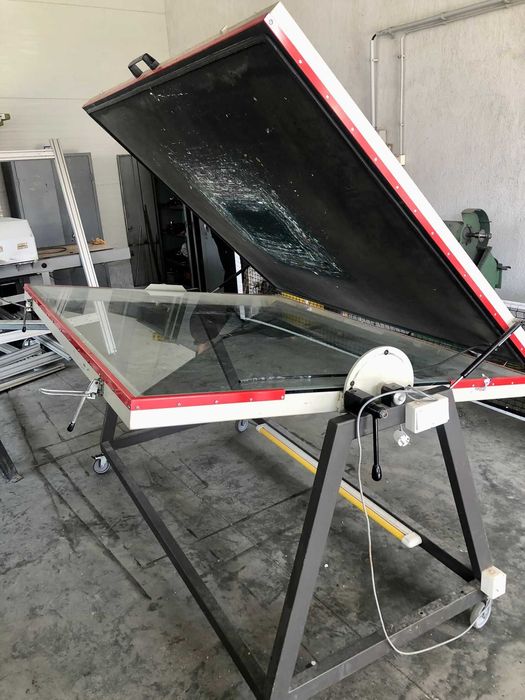 Masă de insolat cu vacuum pentru serigrafie – de vânzare