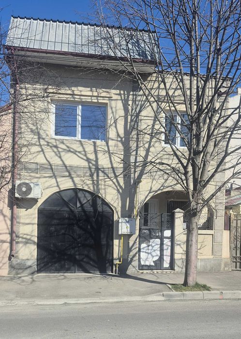 Casă de vânzare Constanta, Zonă Delfinariu, locație excelentă, ideală pentru locuit sau investiție