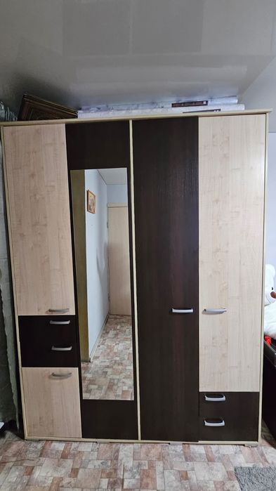Шкаф отличное состояние