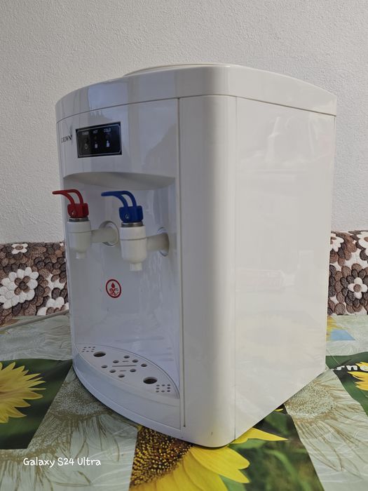 Диспенсер за вода