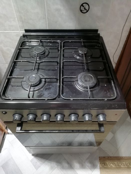 Газовая плита продам