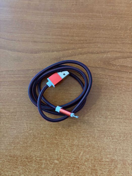 Incarcator Apple Lighting si Android (2 fețe) marca SEAT - Original (Nou)