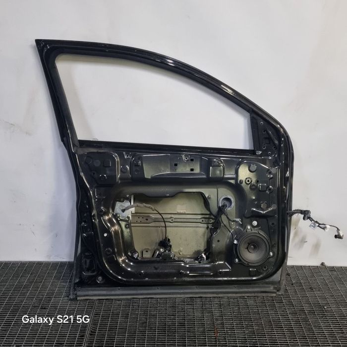 Usa Stanga Fata Nissan Qashqai Facelift 2010 - 2013 SUV 4 Usi BLACK Metalizat Z11 (1444)