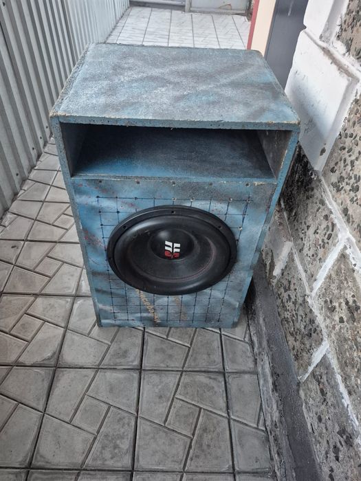 Продам сапбуфер СРОЧНО