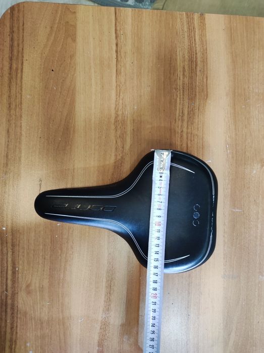 Велосипедное седло продам