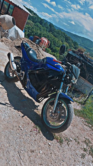 Vând suzuki gsx600f