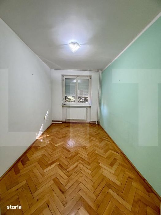 Apartament 4 camere, Central