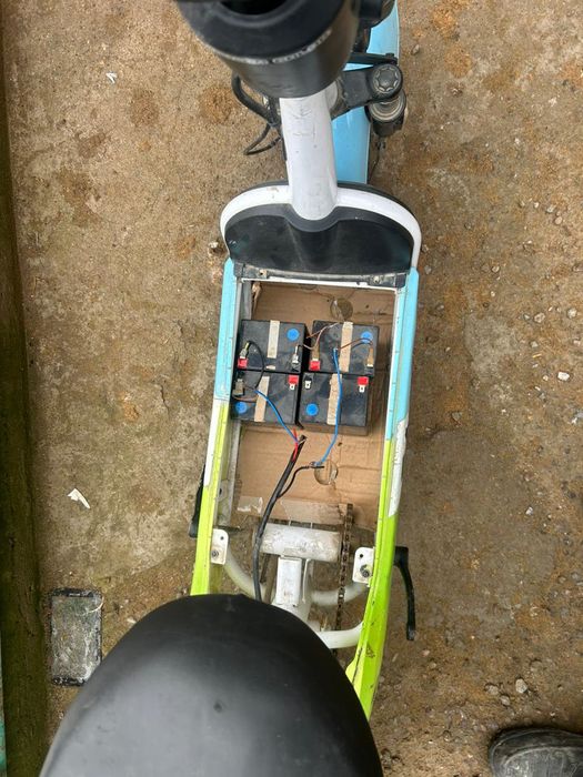 Продам скутр на зап