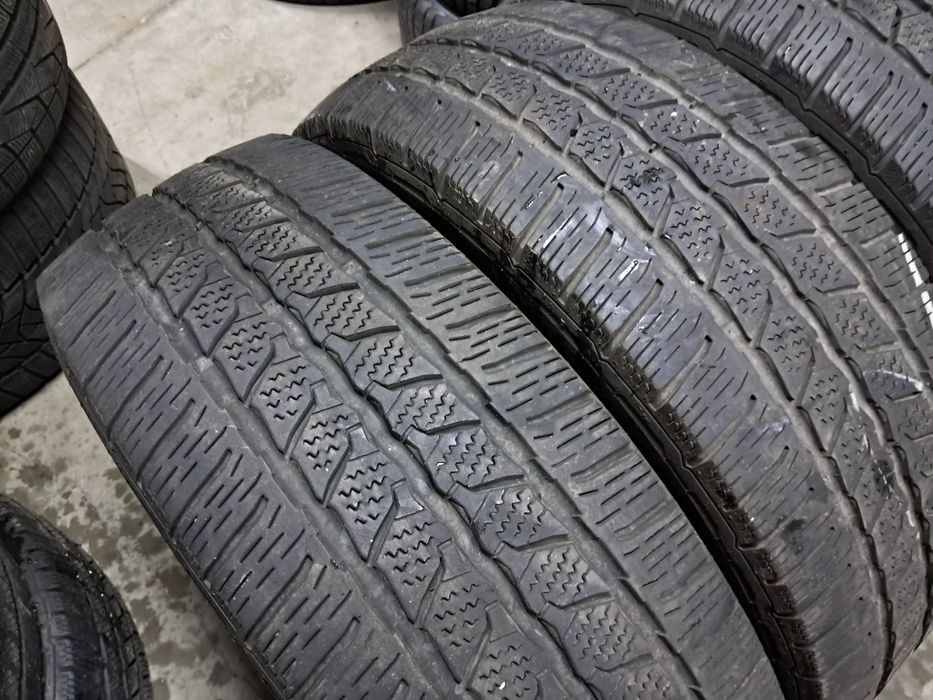 Anvelope second iarna 215 65 R16C Continental