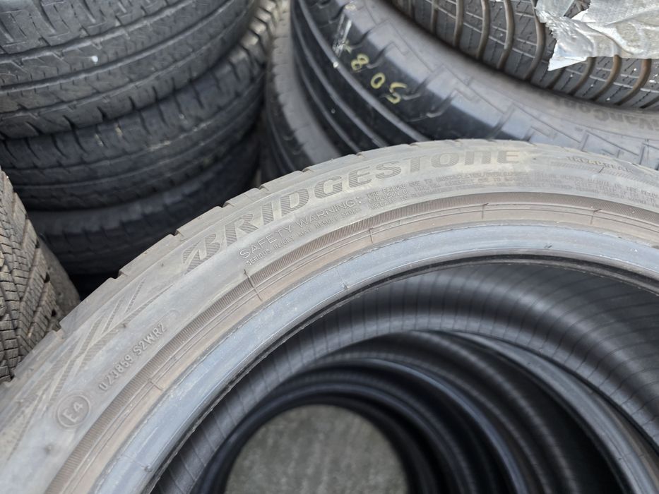 4бр Летни гуми 225 40 18 - Bridgestone