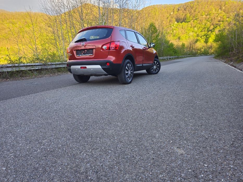 Nissan QASHQAI >Benzină/ Climă >Pilot
