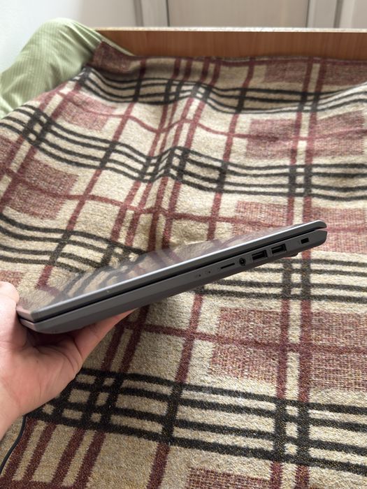 ASUS VivoBook X515JA