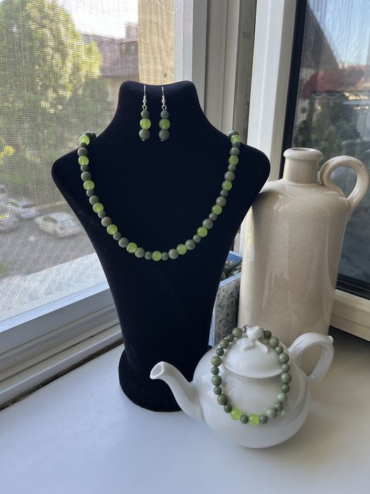 Set colier + cercei + brățară - pietre semiprețioase: JASP AVOCADO + PERIDOT
