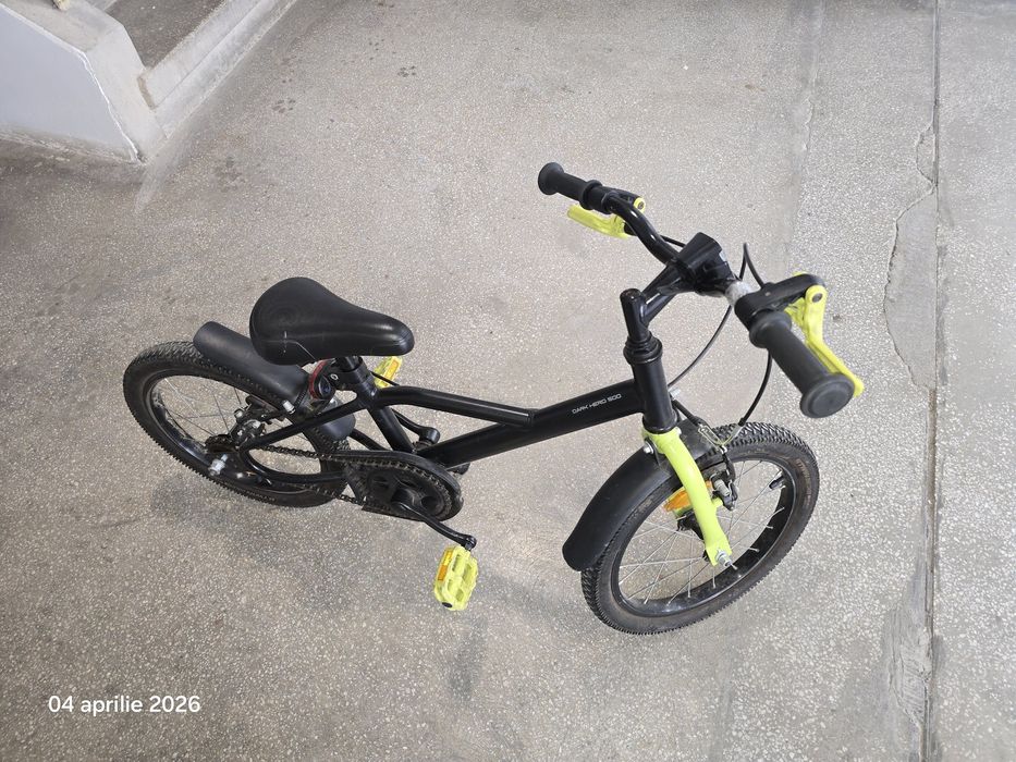 Bicicleta pentru copii cu roti pe 16